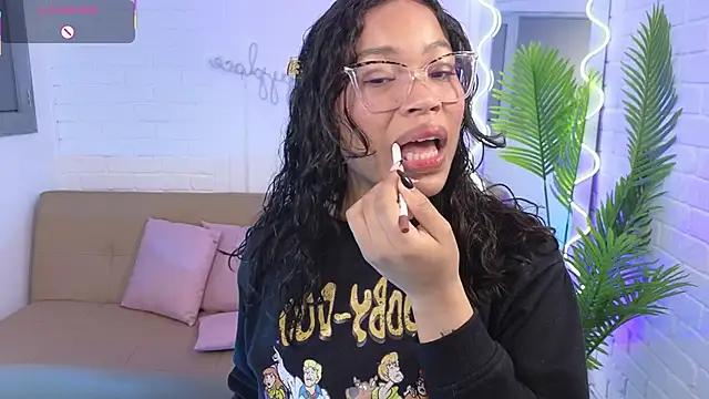 penelope tay1 online show from October 9, 3:48 am