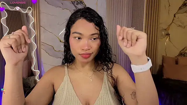 Snapshot of penelope_tay1 chatting on April 8, 3:28 am penelope tay1 online show from April 8, 3:28 am