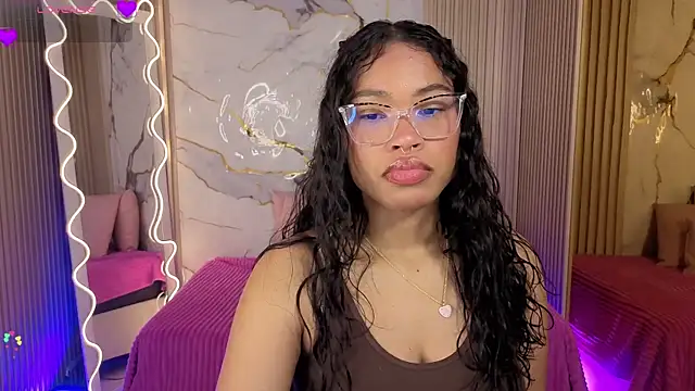 Snapshot of penelope_tay1 chatting on April 10, 3:12 am penelope tay1 online show from April 10, 3:12 am