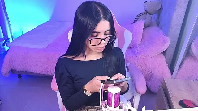 Emily-14 online show from March 26, 6:19 am