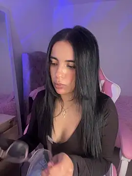 Snapshot of Emily-14 chatting on April 19, 1:49 am Emily-14 online show from April 19, 1:49 am