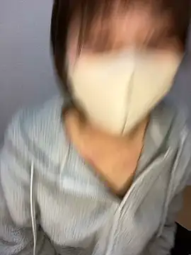 Snapshot of -anzu-o chatting on December 13, 12:28 pm -anzu-o online show from December 13, 12:28 pm