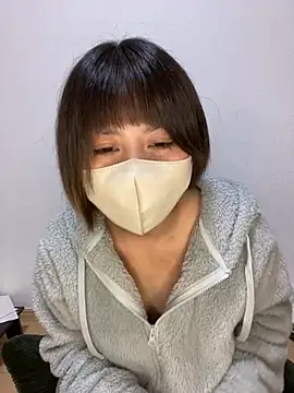 Snapshot of -anzu-o chatting on December 19, 12:01 pm -anzu-o online show from December 19, 12:01 pm