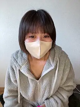Snapshot of -anzu-o chatting on January 8, 12:49 am -anzu-o online show from January 8, 12:49 am