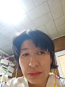 Snapshot of morikawa_sayaka chatting on January 3, 12:43 am morikawa sayaka online show from January 3, 12:43 am