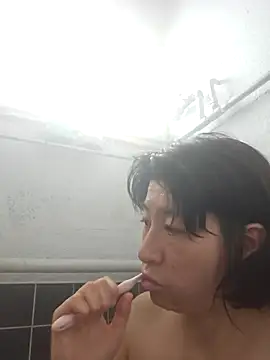 Snapshot of morikawa_sayaka chatting on February 20, 11:21 pm morikawa sayaka online show from February 20, 11:21 pm