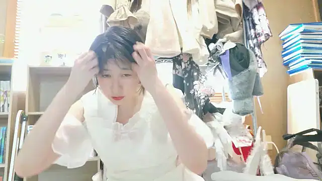 Snapshot of morikawa_sayaka chatting on October 10, 12:09 am morikawa sayaka online show from October 10, 12:09 am