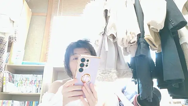 Snapshot of morikawa_sayaka chatting on October 31, 12:00 am morikawa sayaka online show from October 31, 12:00 am