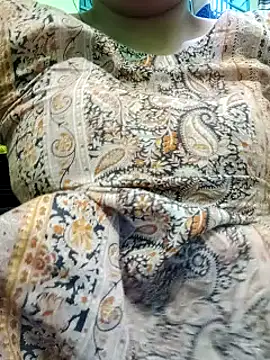 Snapshot of Fuck_Girl_Nuri chatting on December 13, 5:16 am Fuck Girl Nuri online show from December 13, 5:16 am