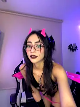 vampy dolll online show from December 5, 10:02 am