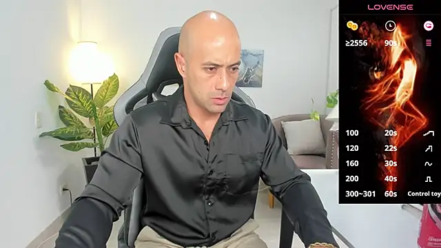 Snapshot of ryan_master_ chatting on December 21, 1:21 pm ryan master online show from December 21, 1:21 pm