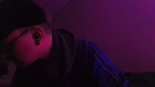 cmichaelxxx online show from December 18, 3:47 am