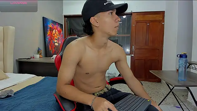 Snapshot of ricky_backus chatting on October 6, 11:29 am ricky backus online show from October 6, 11:29 am