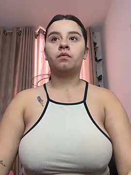 SaraBraun  online show from November 13, 4:28 pm