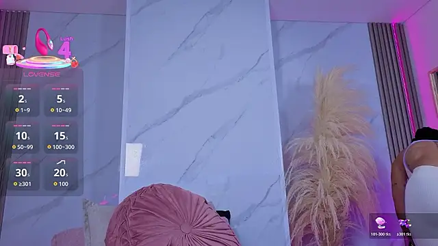 Snapshot of Chlooee__ chatting on March 26, 2:50 am Chlooee online show from March 26, 2:50 am