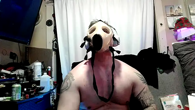 Snapshot of TwoFarty240 chatting on February 28, 2:07 pm TwoFarty240 online show from February 28, 2:07 pm