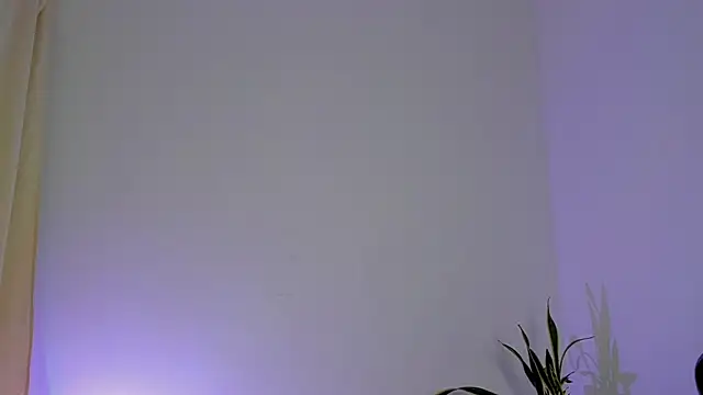 Lukeetaylor online show from August 4, 2:30 pm