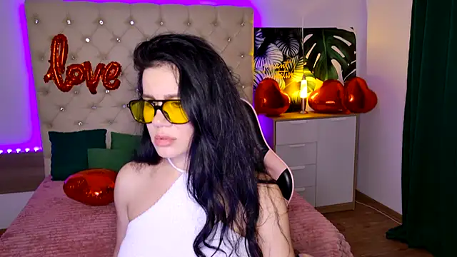 Snapshot of KattieSims chatting on February 14, 10:36 pm KattieSims online show from February 14, 10:36 pm