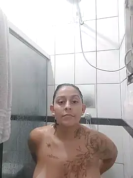 Snapshot of baixinhaloira chatting on December 13, 11:50 pm baixinhaloira online show from December 13, 11:50 pm