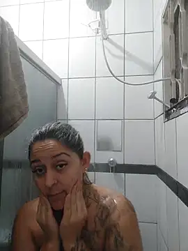 Snapshot of baixinhaloira chatting on November 3, 12:24 am baixinhaloira online show from November 3, 12:24 am