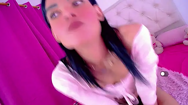 Theylor Rouse online show from July 25, 7:39 am