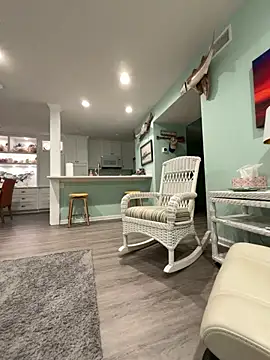 Snapshot of Texascoastedger chatting on September 12, 8:47 am Texascoastedger online show from September 12, 8:47 am