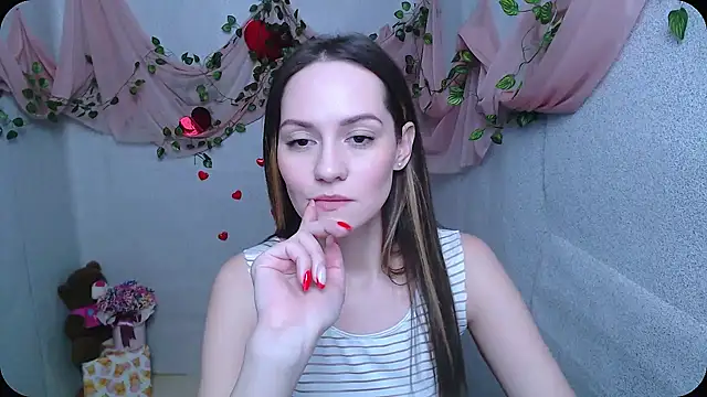 Lina Star S online show from December 21, 6:19 am