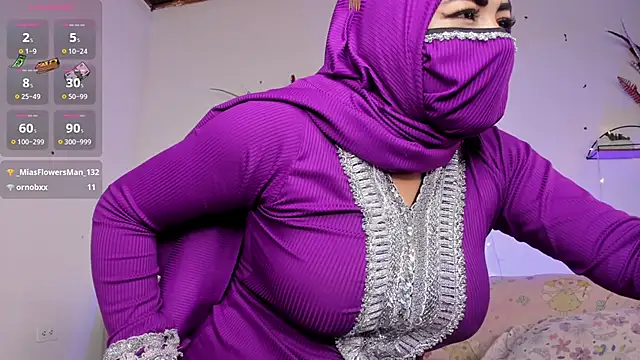 Snapshot of jazmin_anbar chatting on January 29, 7:53 pm jazmin anbar online show from January 29, 7:53 pm