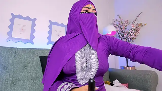 Snapshot of jazmin_anbar chatting on March 14, 8:17 pm jazmin anbar online show from March 14, 8:17 pm