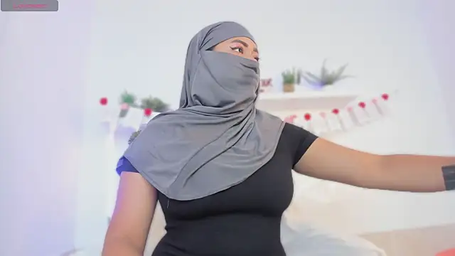 Snapshot of jazmin_anbar chatting on October 2, 6:15 pm jazmin anbar online show from October 2, 6:15 pm