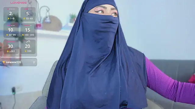 Snapshot of jazmin_anbar chatting on November 4, 6:29 pm jazmin anbar online show from November 4, 6:29 pm