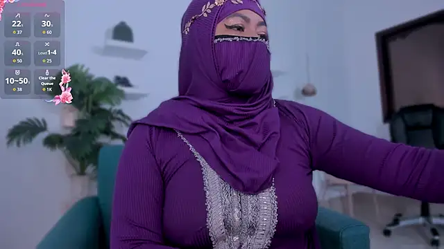 Snapshot of jazmin_anbar chatting on February 12, 10:10 am jazmin anbar online show from February 12, 10:10 am