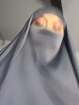 Snapshot of jazmin_anbar chatting on March 6, 9:50 am jazmin anbar online show from March 6, 9:50 am