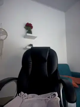 Snapshot of jazmin_anbar chatting on March 9, 10:08 am jazmin anbar online show from March 9, 10:08 am