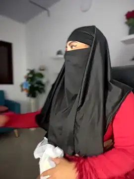 Snapshot of jazmin_anbar chatting on March 13, 10:11 am jazmin anbar online show from March 13, 10:11 am