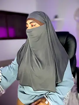 Snapshot of jazmin_anbar chatting on March 19, 10:08 am jazmin anbar online show from March 19, 10:08 am