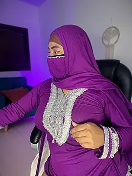 Snapshot of jazmin_anbar chatting on March 20, 10:20 am jazmin anbar online show from March 20, 10:20 am