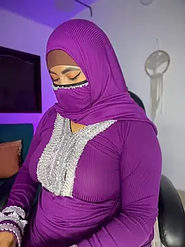 Snapshot of jazmin_anbar chatting on March 21, 10:20 am jazmin anbar online show from March 21, 10:20 am