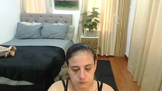 sasi luna online show from May 21, 1:29 pm