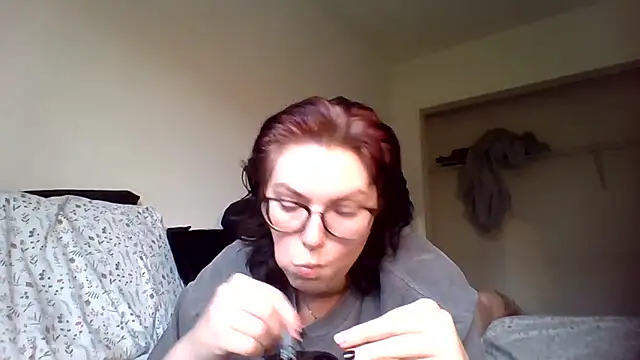 Snapshot of Blondie_Elle chatting on May 25, 10:49 pm Blondie Elle online show from May 25, 10:49 pm