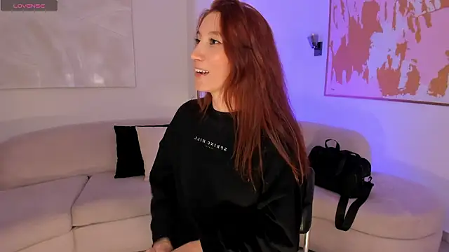 MiaFarrell  online show from February 2, 6:28 pm