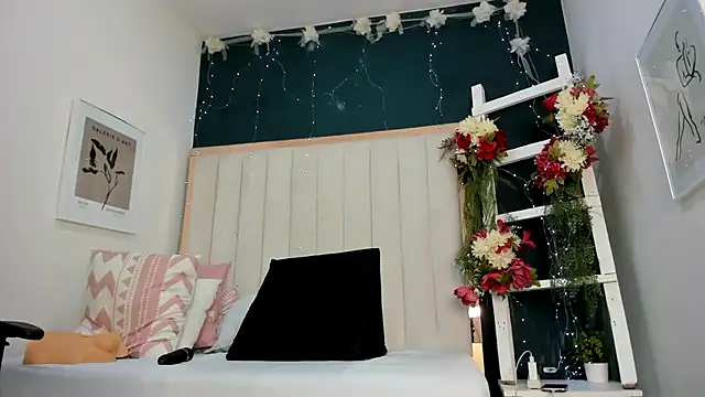 Snapshot of africa_holmes chatting on November 11, 2:22 am africa holmes online show from November 11, 2:22 am