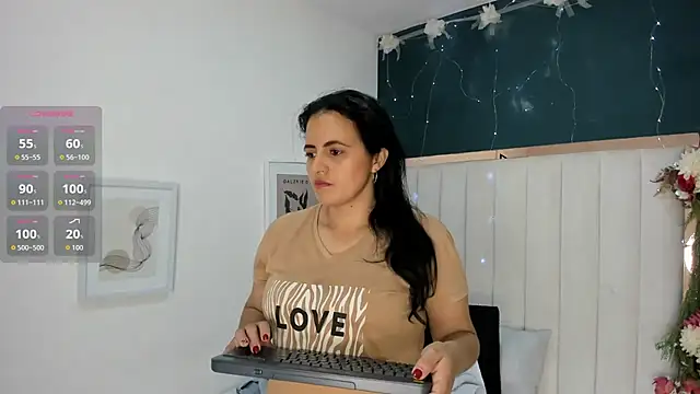 Snapshot of africa_holmes chatting on November 25, 2:22 am africa holmes online show from November 25, 2:22 am