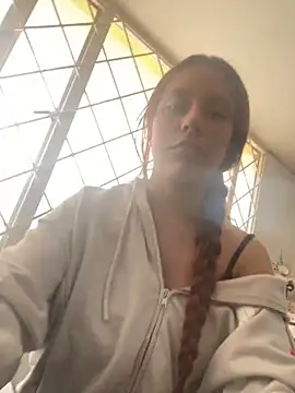 Snapshot of julivali chatting on December 16, 2:27 pm julivali online show from December 16, 2:27 pm