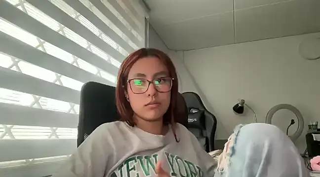 Snapshot of julivali chatting on March 15, 10:55 pm julivali online show from March 15, 10:55 pm
