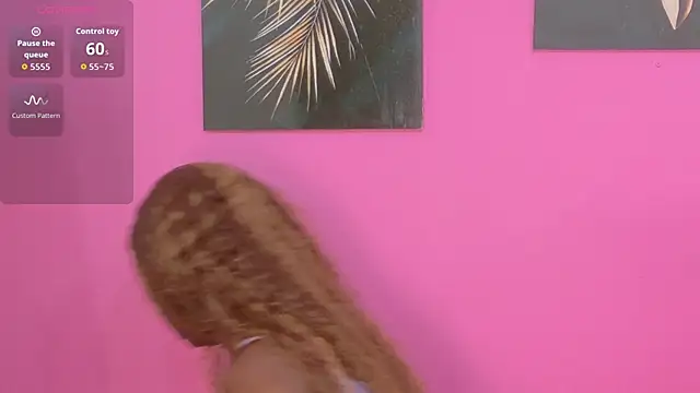 kinkyandsavage online show from November 22, 7:02 pm