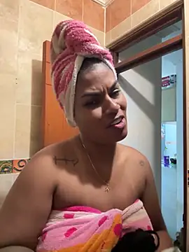 Snapshot of Naticol1 chatting on January 5, 1:45 am Naticol1 online show from January 5, 1:45 am