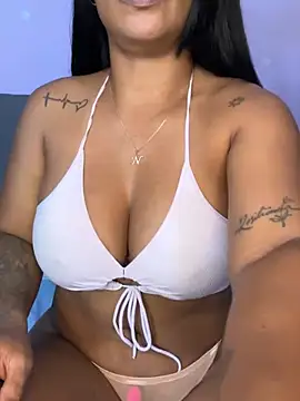 Snapshot of Naticol1 chatting on February 9, 1:33 am Naticol1 online show from February 9, 1:33 am