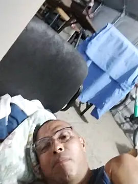 Alex011277 online show from October 28, 1:20 am