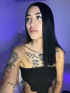 Snapshot of Cassie_howard_ chatting on December 18, 4:09 am Cassie howard online show from December 18, 4:09 am